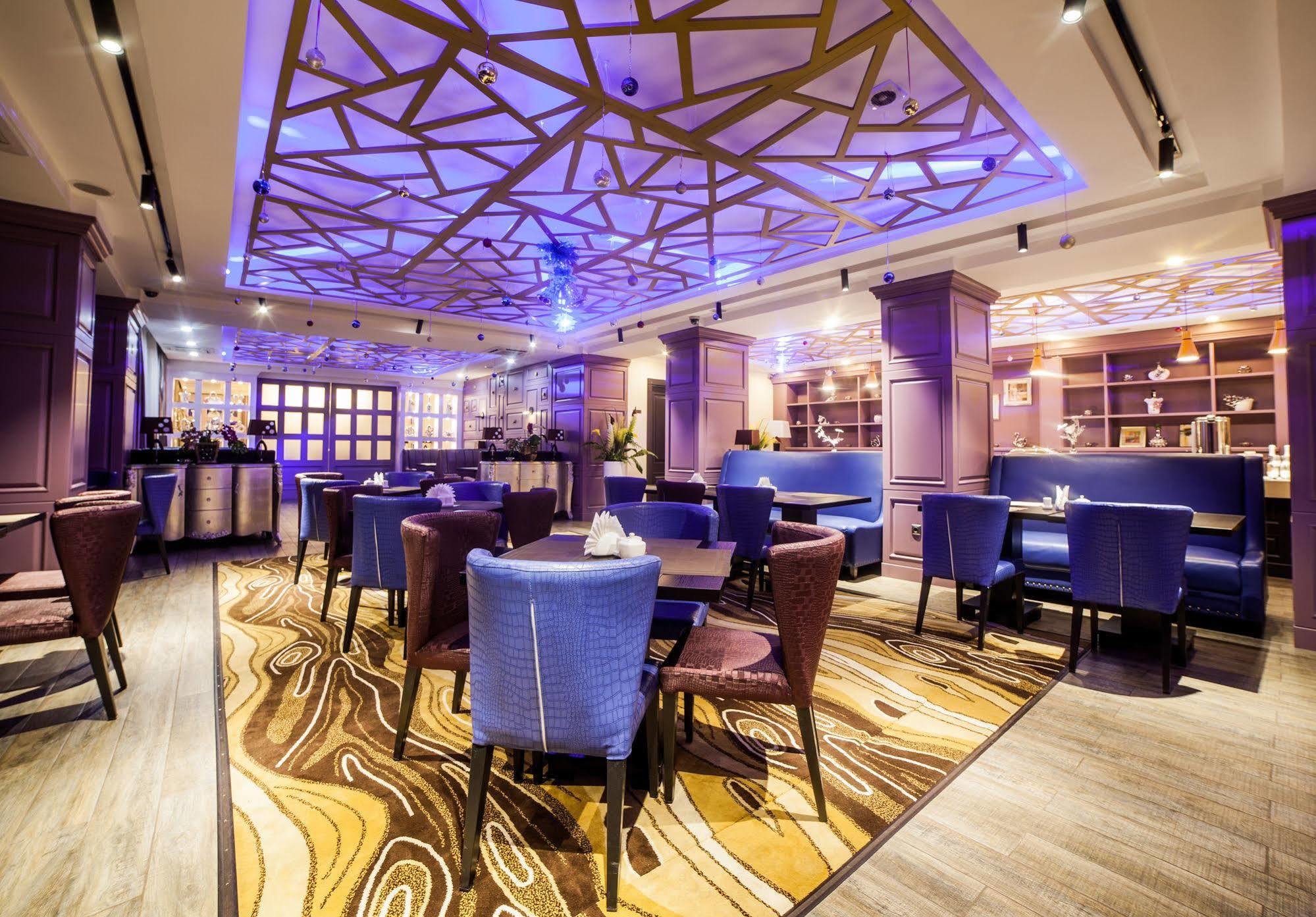 Absolute Hotel Nur-Sultan  Exterior photo